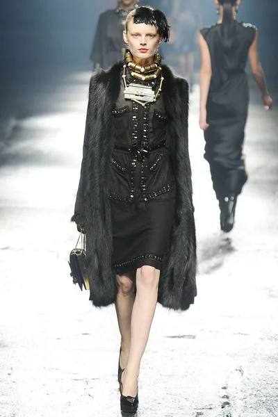 Look 39